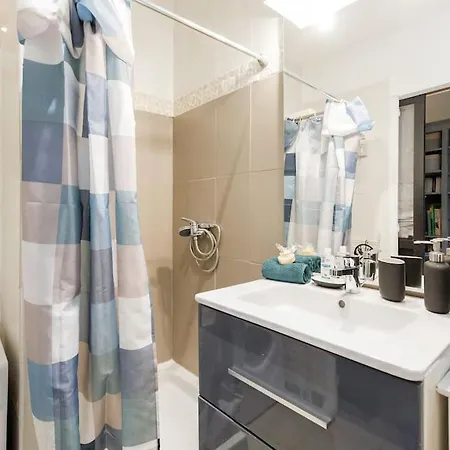 L'annonciade-calme-terrasse-parking