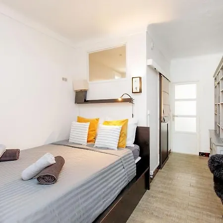 Διαμέρισμα L'annonciade-calme-terrasse-parking *